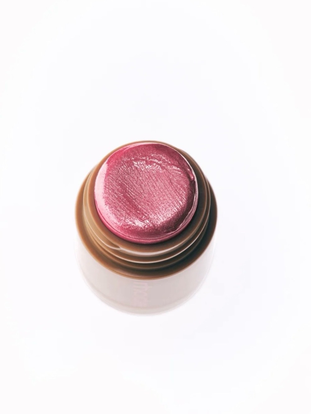 RHODE X ALEXANDRA LECLERC Pocket Pearl in the shade Gemini.